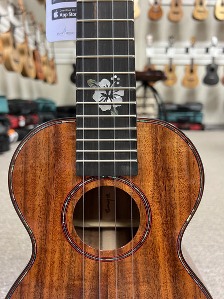 Enya EUC-K5 Solid Acacia Concert Ukulele w/Case