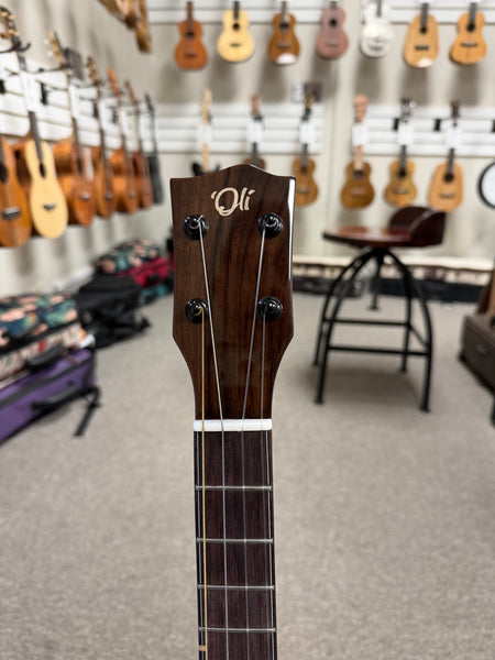 Oli X1SP-BMG Solid Mango Baritone Ukulele w/Case
