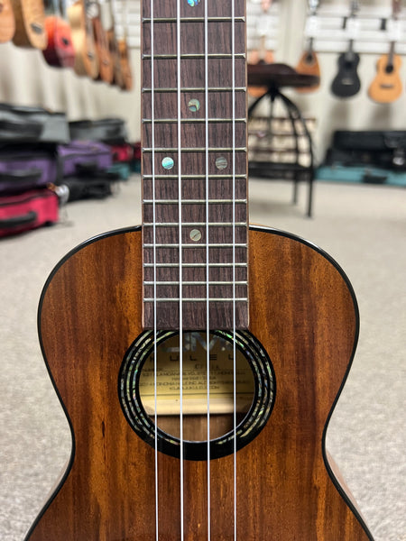 KUMU CF-52A Koa Thin Body Concert Ukulele - Travel Uke