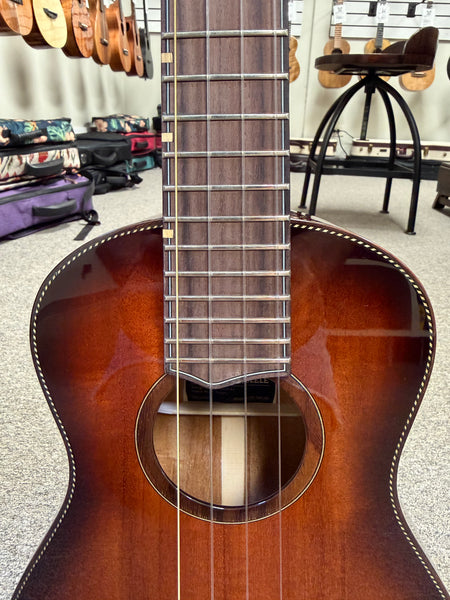 Oli X1SP-TMH-VB Solid Mahogany Tenor Ukulele w/Case - Vintage Burst