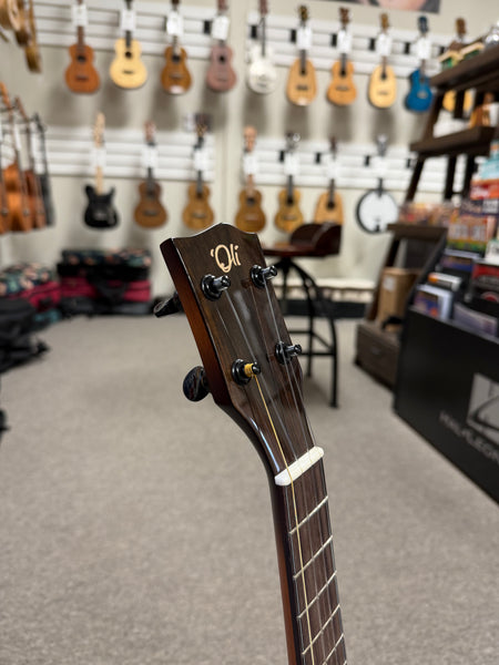 Oli X1SP-TMH-VB Solid Mahogany Tenor Ukulele w/Case - Vintage Burst