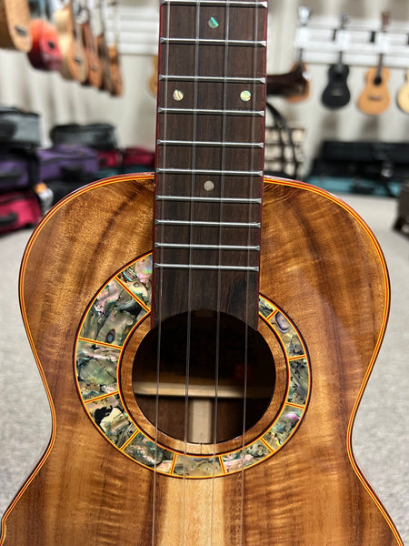 SNAIL S60T Solid Acacia Tenor Ukulele w/Case #2 - Comfort Armrest