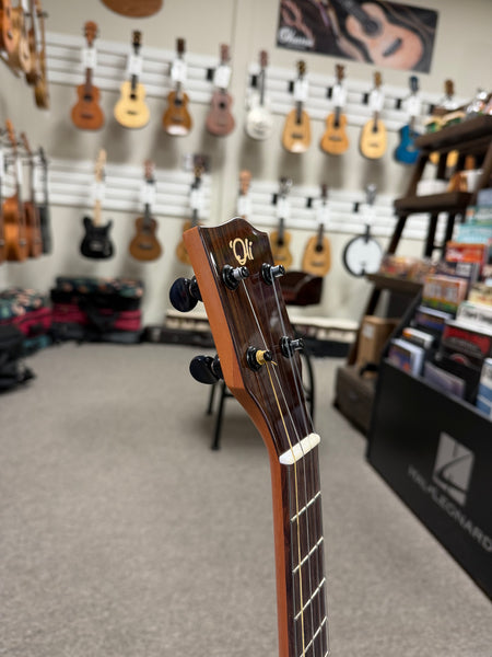 Oli L1-BA Solid Acacia Baritone Ukulele w/Case