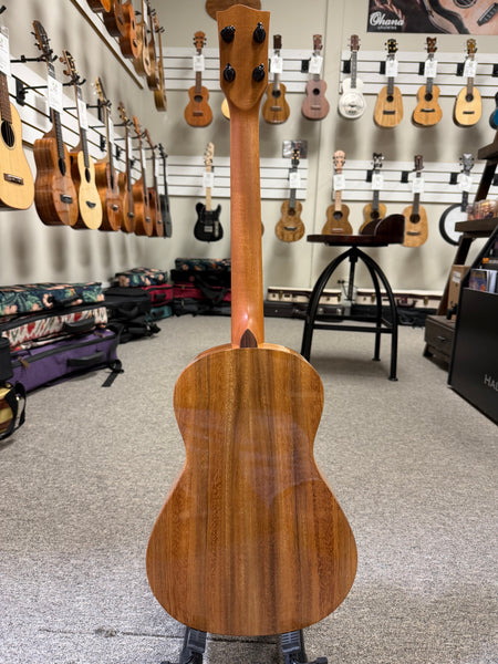 Oli L1-BA Solid Acacia Baritone Ukulele w/Case