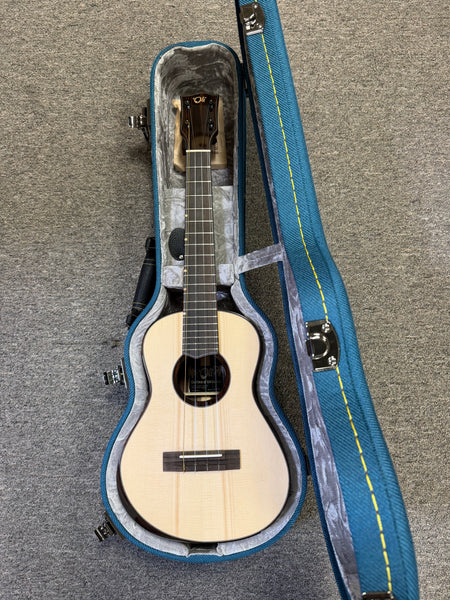 Oli L2-TSR Solid Spruce/Rosewood Tenor Ukulele w/Case