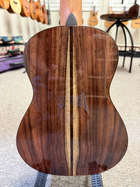 Oli L2-TSR Solid Spruce/Rosewood Tenor Ukulele w/Case