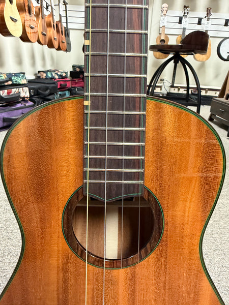 Oli X2-BM Kalo Solid Mahogany Baritone Ukulele w/Case