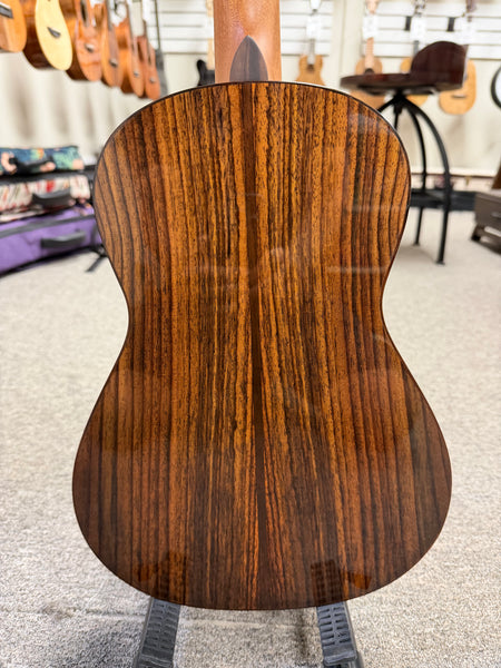 Oli L2-BSR Solid Spruce/Rosewood Baritone Ukulele w/Case