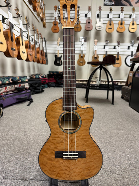 LANIKAI QM-NACET Quilted Maple Electric Tenor Ukulele w/Case - Natural