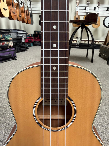 Ohana TK-22 Solid Spruce/Mahogany Tenor Ukulele