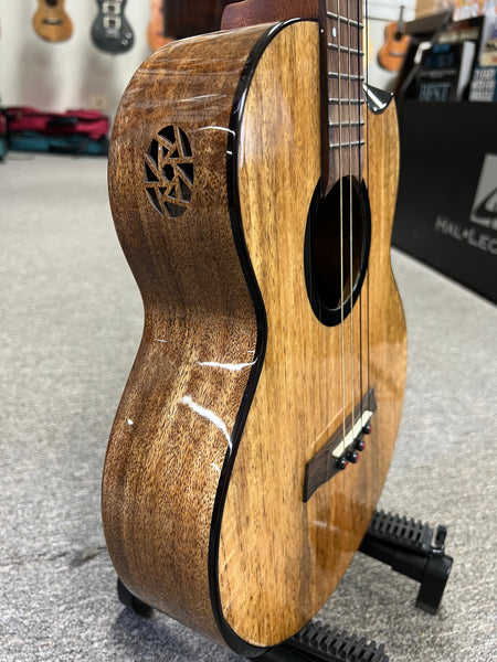 Flight Fireball Solid Mango Electric Baritone Ukulele w/Case #2 - Royal Series