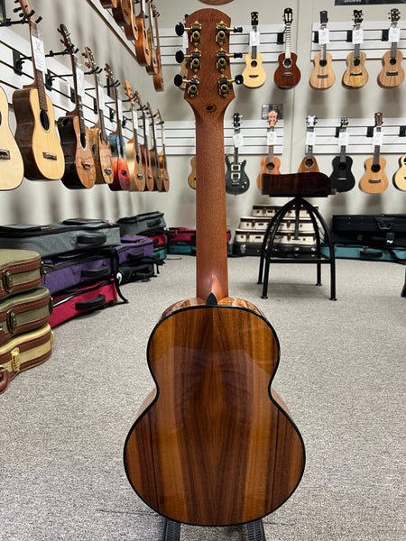 Flight GUT-850 Guitarlele w/Case - Solid Spruce/Acacia Guitalele