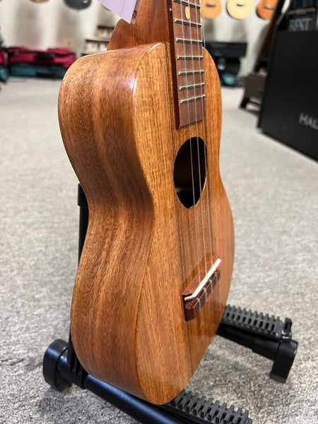 KoAloha KCO-10 Solid Acacia Opio Concert Ukulele w/Case