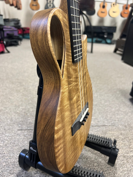 KALA Revelator Nautilus Myrtle Electric Tenor Ukulele w/Case - Made In The U.S.A.