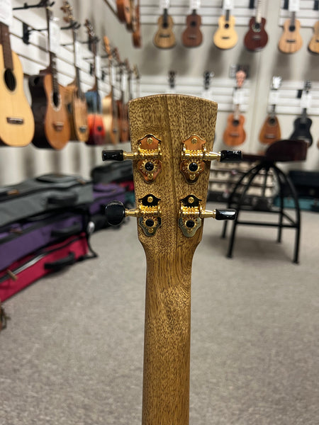 KALA Revelator Nautilus Myrtle Electric Tenor Ukulele w/Case - Made In The U.S.A.