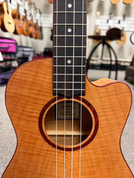 LANIKAI FM-CEB Flamed Maple Baritone Electric Ukulele w/Case - Cutaway/Fishman Pickup
