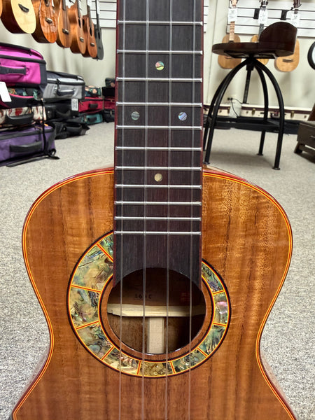 SNAIL S-60C Solid Acacia Concert Ukulele w/Case #1 - Comfort Armrest