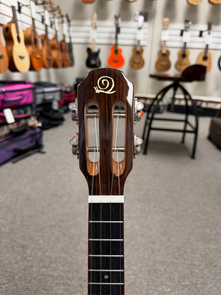SNAIL S-60C Solid Acacia Concert Ukulele w/Case #1 - Comfort Armrest