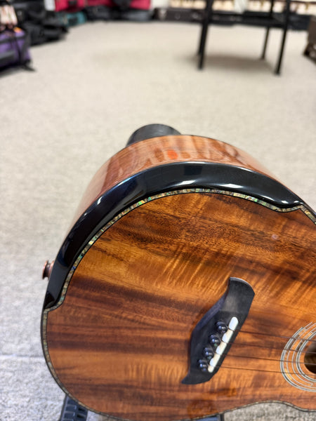 KALA Umbra KA-UM-ACBW-TE Solid Acacia Electric Tenor Ukulele w/Case