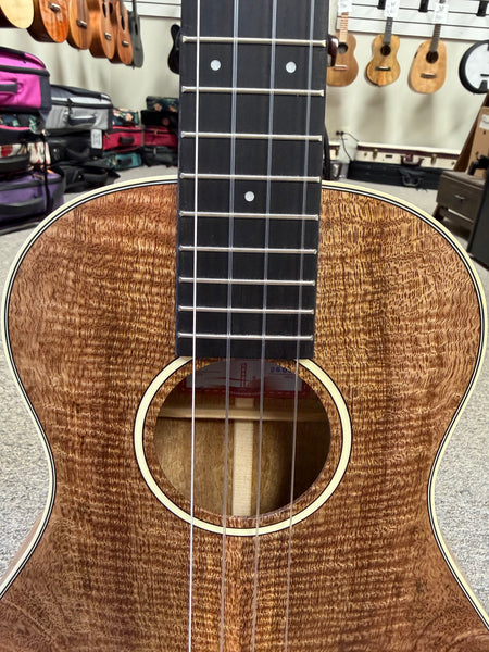 KALA KA-AMNG-TXL Solid Mango Tenor XL Ukulele w/Case - Super Tenor