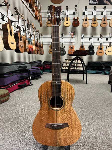 Makaio MSMBS-10 Steel String Spalted Mango Baritone Ukulele w/Case