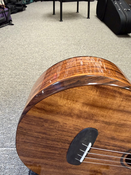 KALA KA-CT-SA-BG Solid Acacia Baritone Ukulele w/Case #3 - Contour Series