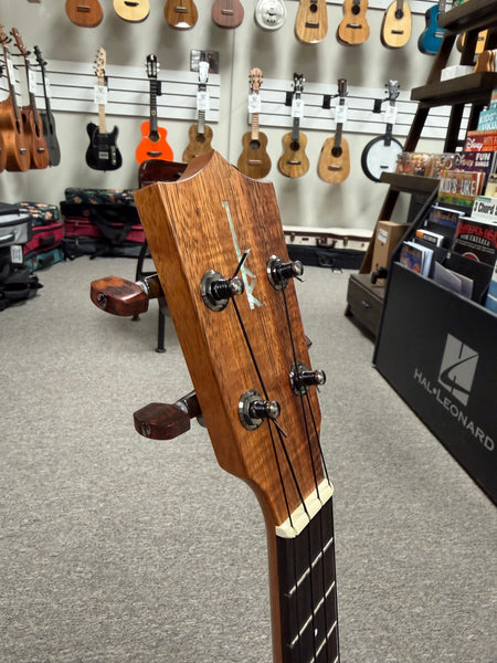 Kamaka HF-3 Solid Koa Tenor Ukulele w/Case - Made in Hawaii !!
