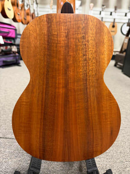 Kamaka HF-3 Solid Koa Tenor Ukulele w/Case - Made in Hawaii !!