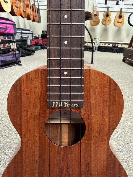 Kamaka HF-2L Solid Koa Concert Long Neck Ukulele w/Case - Made in Hawaii !!