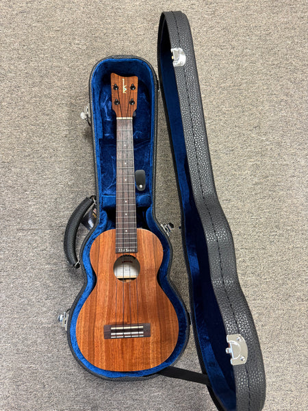 Kamaka HF-2L Solid Koa Concert Long Neck Ukulele w/Case - Made in Hawaii !!