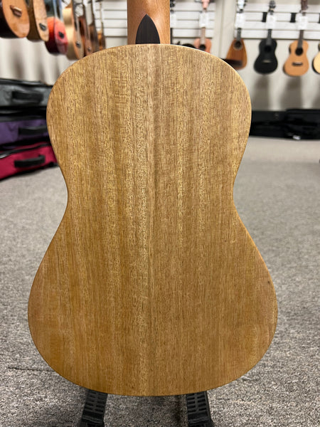 Oli L1-BMGS Solid Mango Baritone Satin Ukulele w/Case