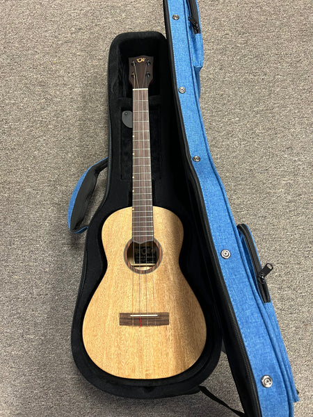 Oli L1-BMGS Solid Mango Baritone Satin Ukulele w/Case