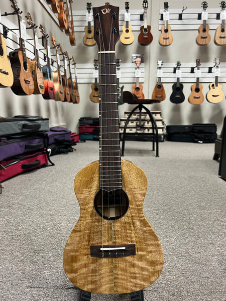 Oli L1-TMG Solid Mango Tenor Ukulele w/Case