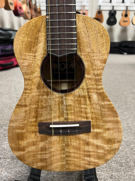 Oli L1-TMG Solid Mango Tenor Ukulele w/Case