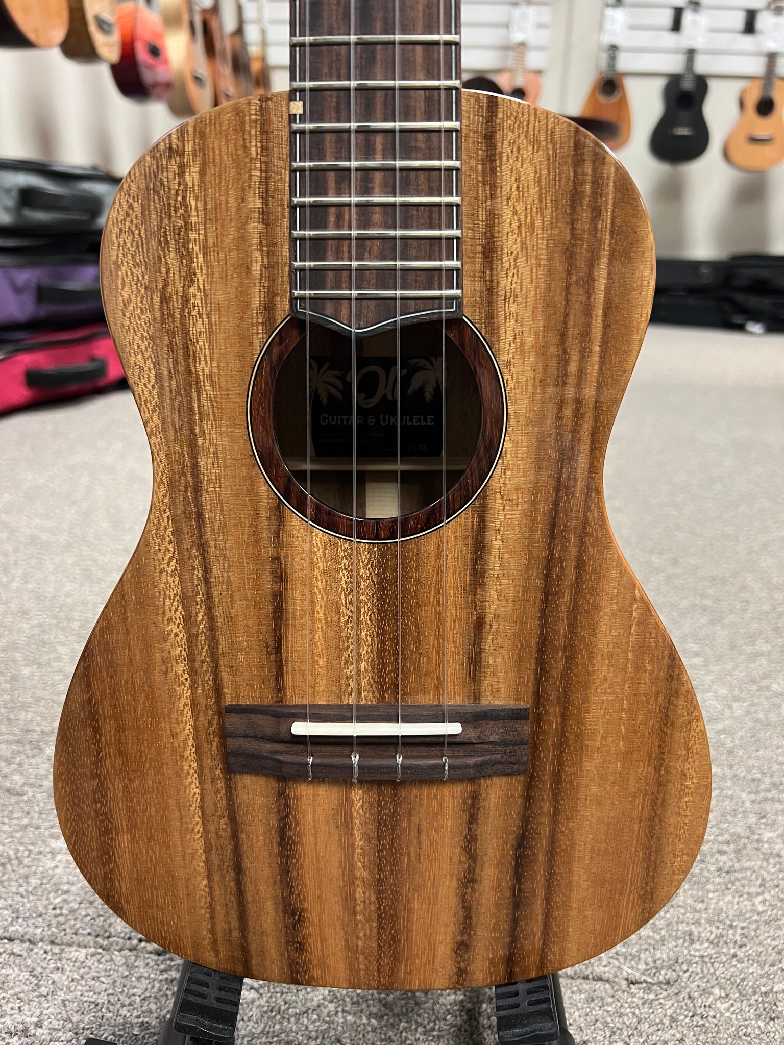 Oli L1-TA Solid Acacia Tenor Ukulele w/Case