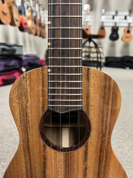 Oli L1-TA Solid Acacia Tenor Ukulele w/Case