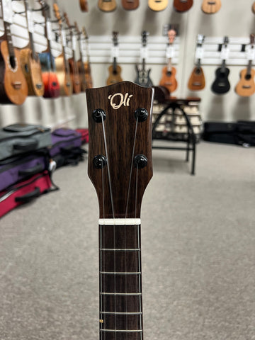 Oli L1-TA Solid Acacia Tenor Ukulele w/Case