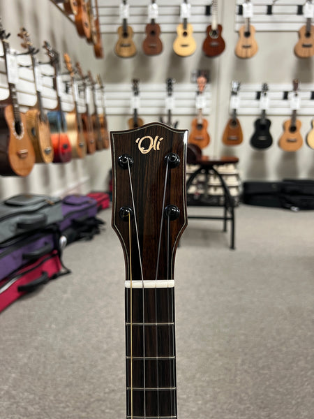 Oli L2-BSE Solid Spruce/Ebony Baritone Ukulele w/Case