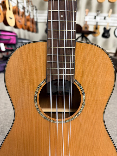 KALA KA-SCAC-B8 Solid Cedar Top/Acacia 8 String Baritone Ukulele
