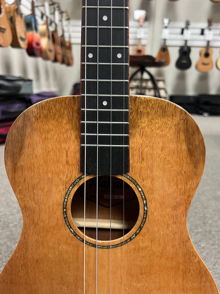Makaio MSMB-10 Spalted Mango String Baritone Ukulele w/Case