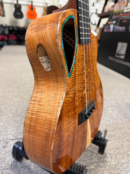 Kanile'a 2022 Platinum Super Tenor Ukulele w/Case - Pre Loved - Limited Edition