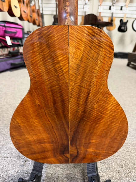 Kanile'a 2022 Platinum Super Tenor Ukulele w/Case - Pre Loved - Limited Edition