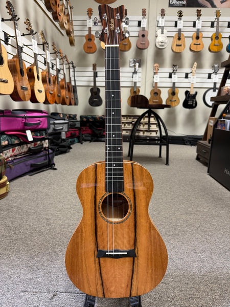 Makaio MSMB-10 Spalted Mango String Baritone Ukulele w/Case