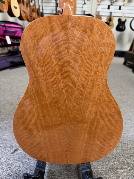 Makaio MSMB-10 Spalted Mango String Baritone Ukulele w/Case