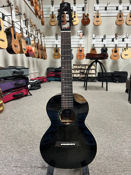 Flight Peter Moss Electric Tenor Ukulele w/Case -Black Moonburst