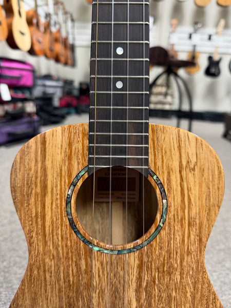 Romero Creations Solid Spalted Mango Concert Ukulele w/Case #1 - Large Body