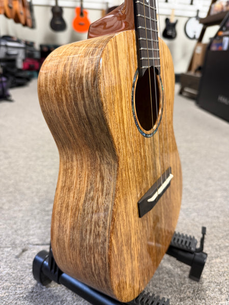 Romero Creations Solid Spalted Mango Concert Ukulele w/Case #1 - Large Body