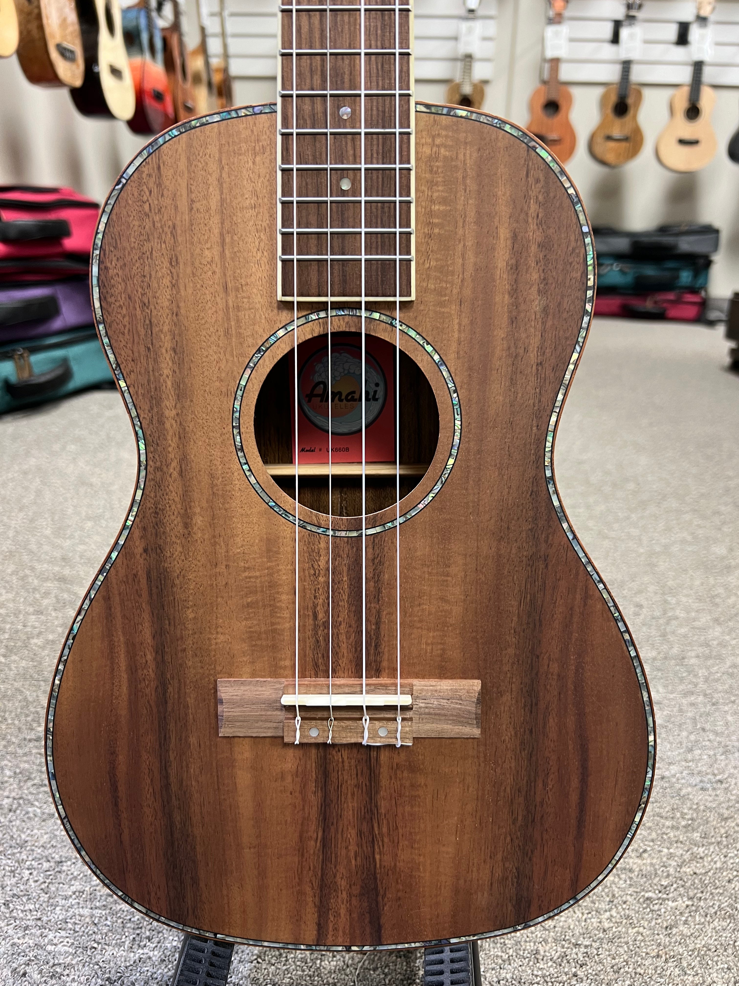 その他 ukulele AMAHI UK-660B Koa Baritone Ukulele w/Case - UK-660B