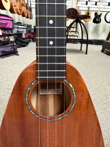 ウクレレ ロメロクリエイション Tiny Tenor Premium コンサート Romero Creations Solid Mahogany Tiny Tenor Ukulele w/Case - RC-TT-M