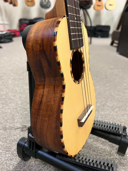 Millar SP-210L Solid Spruce/Acacia Soprano Long Neck Ukulele